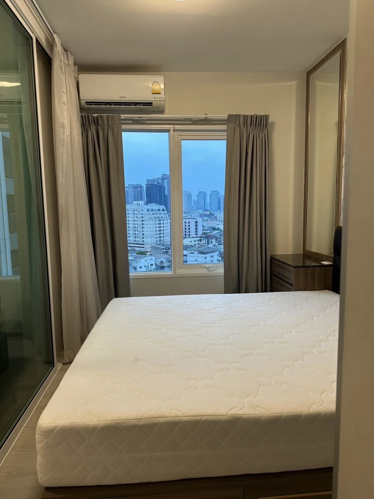 For rent!! Condo Chapter One Eco Ratchada-Huai Khwang, 19th floor, Building H, beautiful room, move in immediately, don't miss it!!
