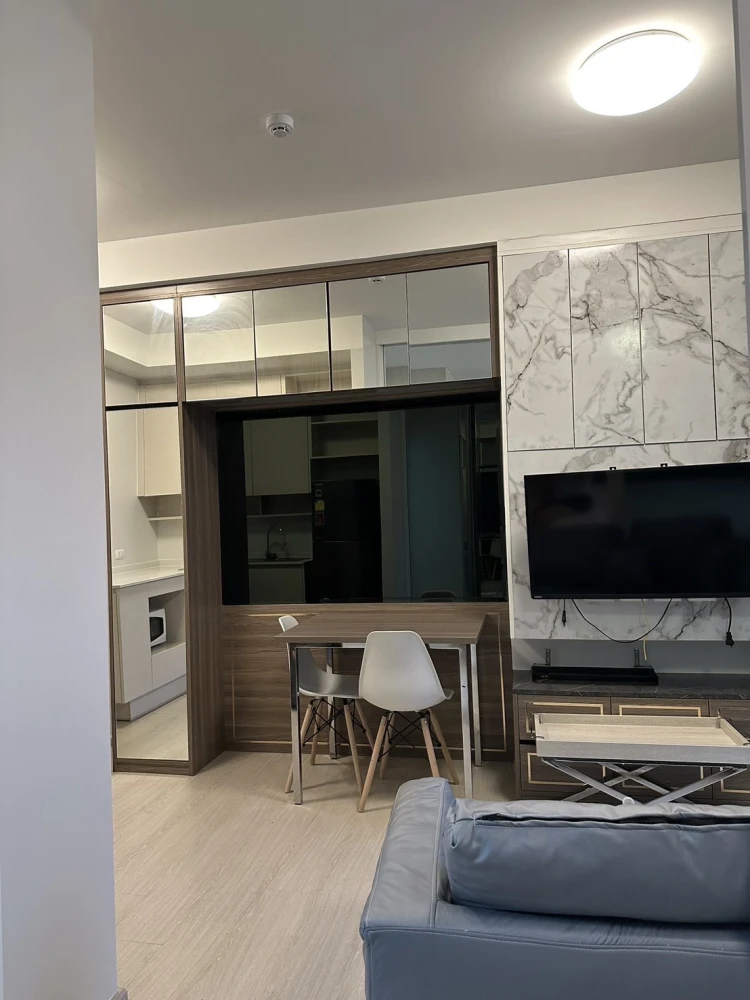 For rent!! Condo Chapter One Eco Ratchada-Huai Khwang, 19th floor, Building H, beautiful room, move in immediately, don't miss it!!