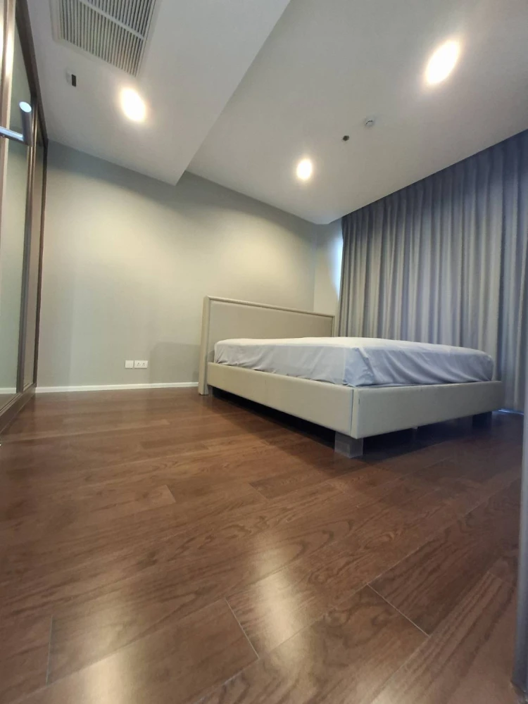 Condo for rent, Menam Residence, furniture and complete electrical appliances. You can carry your bag and move in.