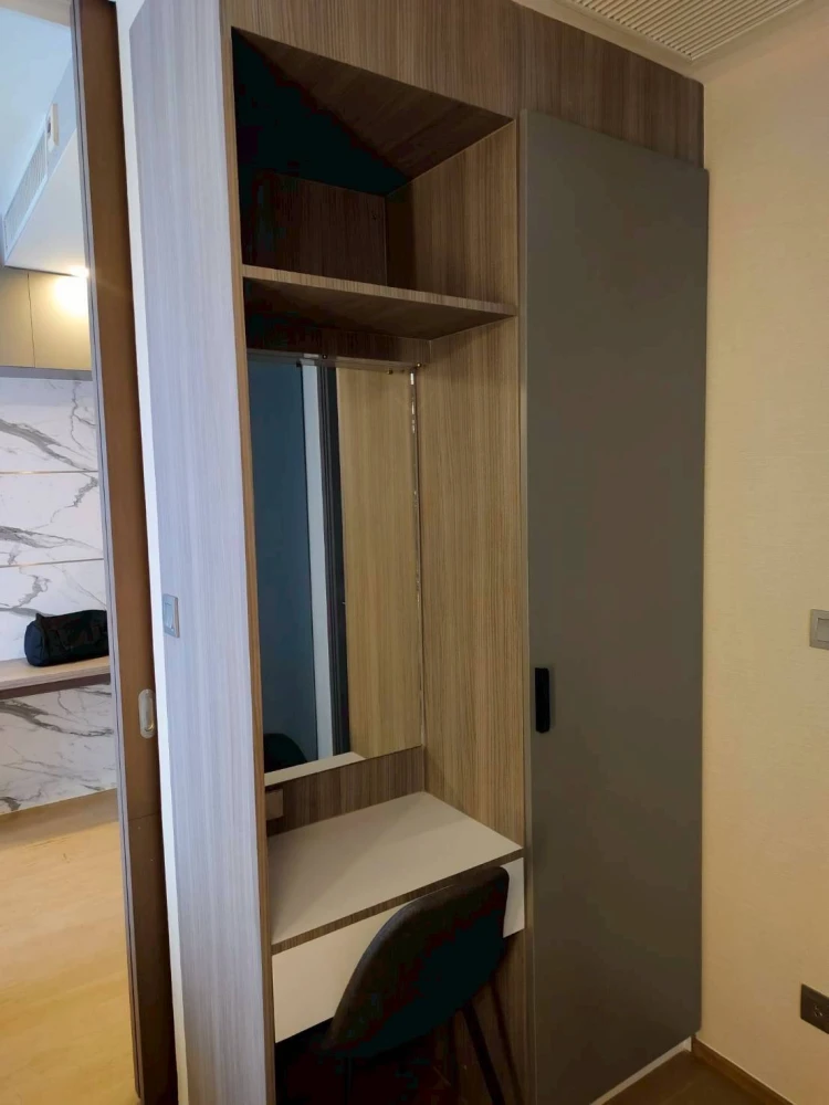 For rent!! Ashton Chula-Silom Condo, 33rd floor, beautiful room, great location, fully furnished, ready to move in! Don't miss out!!