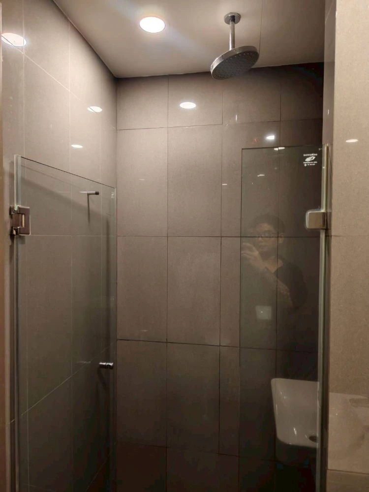 For rent!! Ashton Chula-Silom Condo, 33rd floor, beautiful room, great location, fully furnished, ready to move in! Don't miss out!!