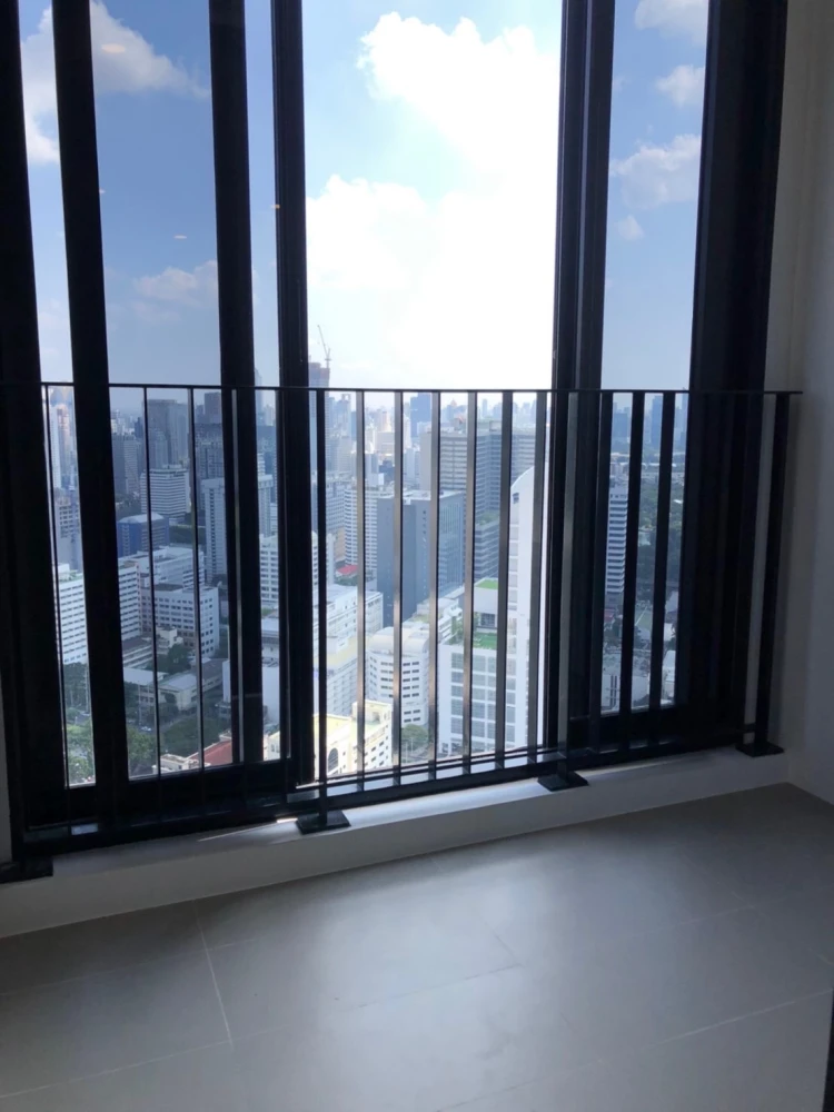 For rent!! Condo Ashton Chula - Silom, 44th floor, fully furnished, ready to move in, hurry up and book now!!