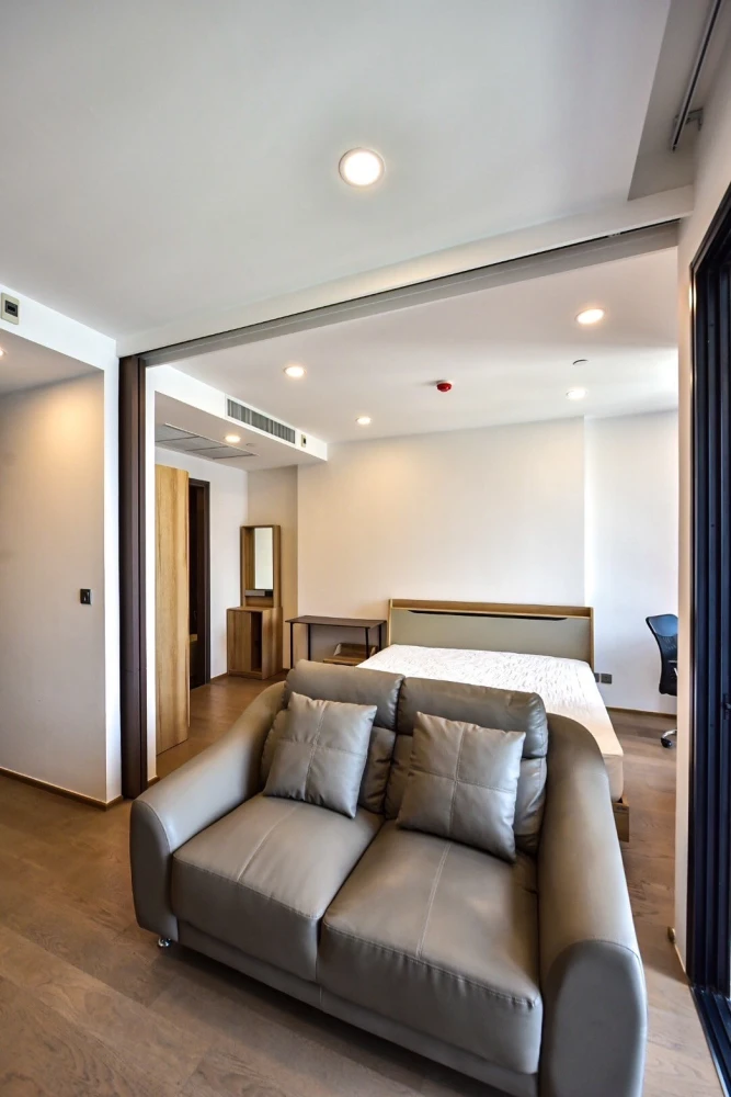 Condo for rent, Ashton Chula - Silom, high floor, beautiful view, privacy. Fully furnished and electrical appliances