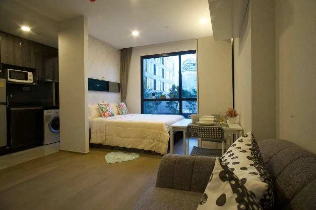 Condo for rent, Ashton Chula-Silom, BTS view, spacious room, nice sofa, nice mattress, can't reserve, can't book now