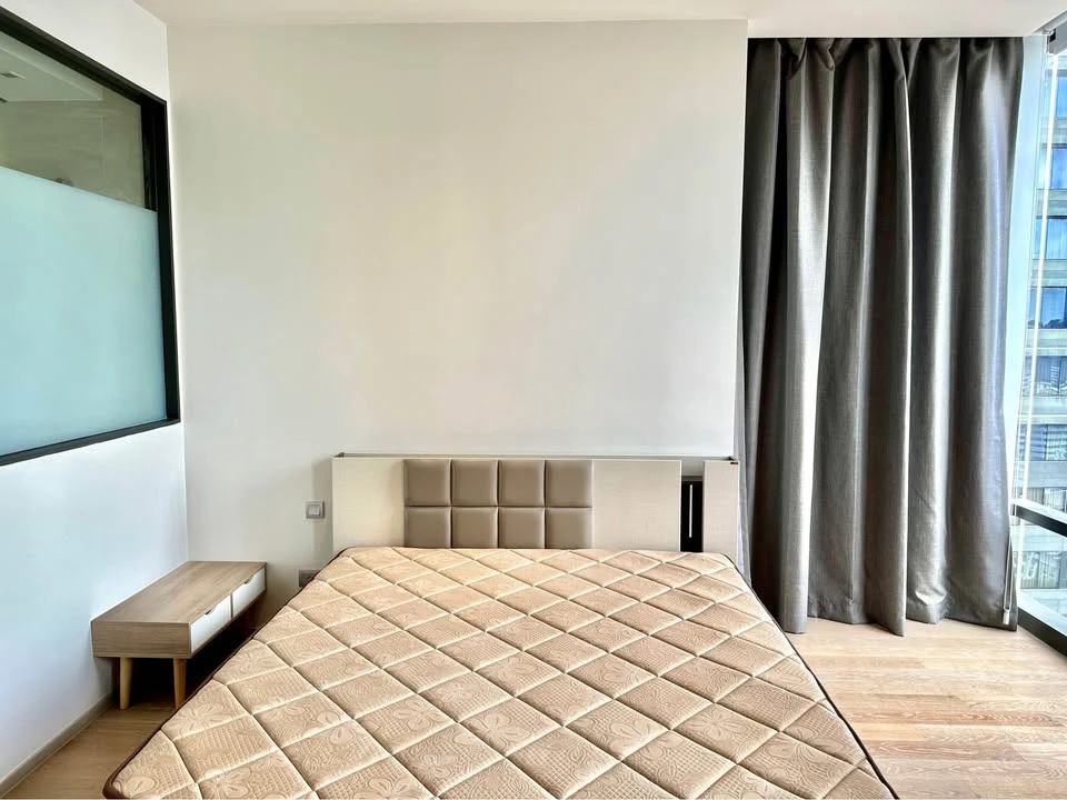 For rent!! Condo Ashton Silom, 22nd floor, beautiful room, convenient transportation, near BTS Chong Nonsi, don't miss it!!