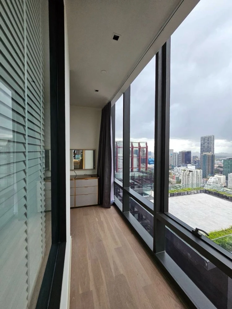 For rent!! Ashton Silom Condo, 37th floor, beautiful room, city view, convenient transportation, great price, reserve now!!