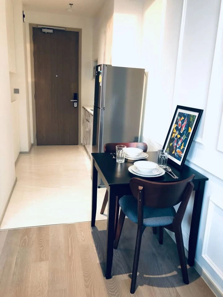 Condo for rent, Ashton Silom, river view, city view, central area, beautiful, luxurious, fully furnished !!