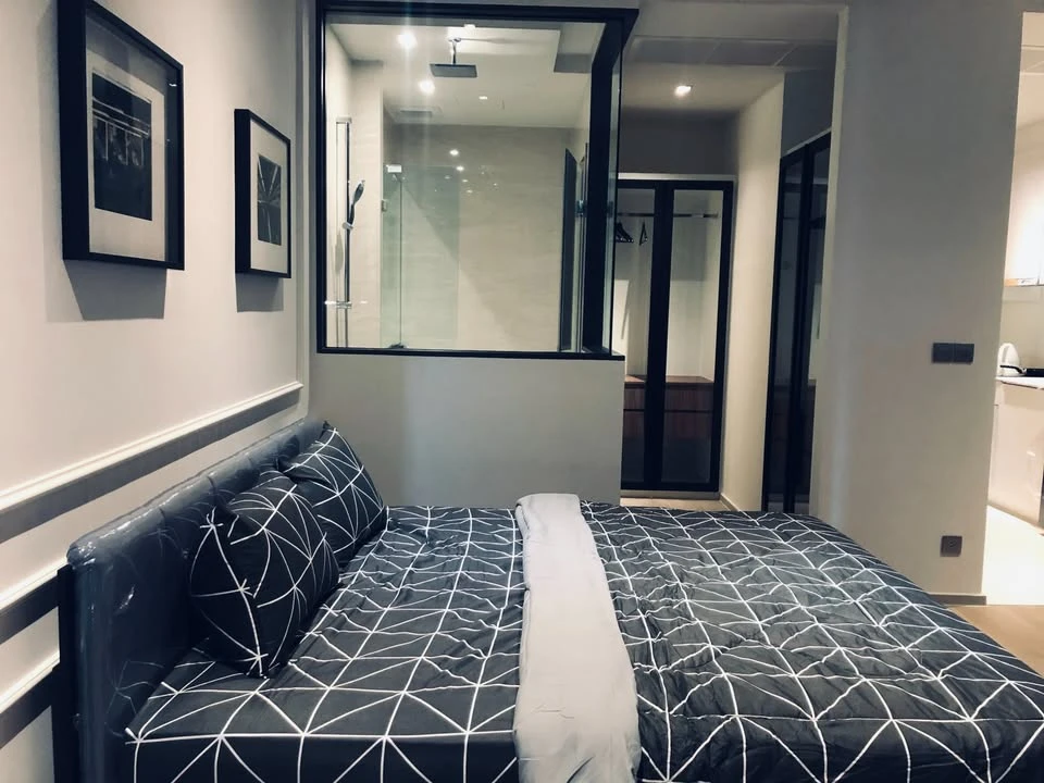 Condo for rent, Ashton Silom, river view, city view, central area, beautiful, luxurious, fully furnished !!