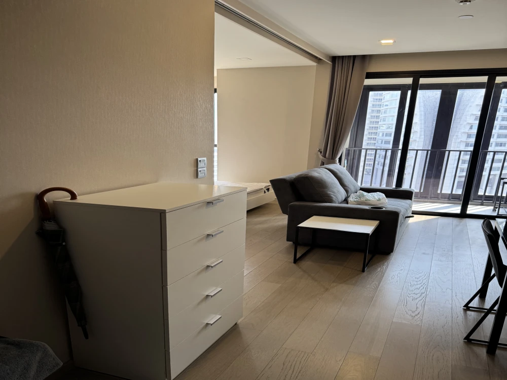Condo for rent, Ashton Asoke, 1 bedroom, 1 bath, 15th floor, ready to move in, good location, near the train, urgently book !!