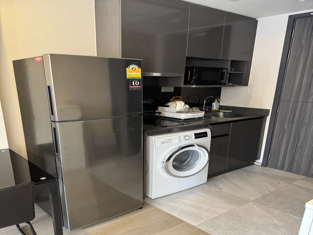 Condo for rent, Ashton Asoke, 1 bedroom, 1 bath, 15th floor, ready to move in, good location, near the train, urgently book !!