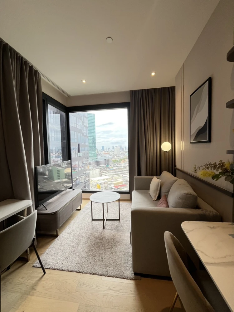 For rent!! Condo Ashton Asoke-Rama 9, 17th floor, Building A, beautiful room, great view, super cute price, book now!!