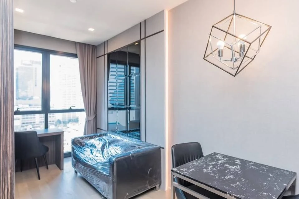 Condo for rent, Ashton Asoke, fully furnished, elegant, classy, next to MRT Sukhumvit and near BTS Asoke.