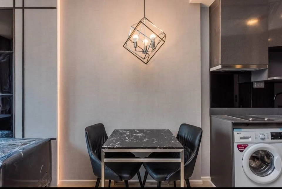 Condo for rent, Ashton Asoke, fully furnished, elegant, classy, next to MRT Sukhumvit and near BTS Asoke.