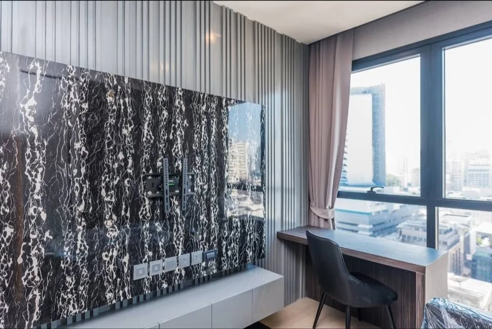 Condo for rent, Ashton Asoke, fully furnished, elegant, classy, next to MRT Sukhumvit and near BTS Asoke.