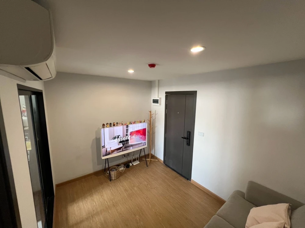 For rent!! Condo Asher Ratchada-Huai Khwang, 3rd floor, fully furnished, good price, ready to move in, hurry up and book now!!