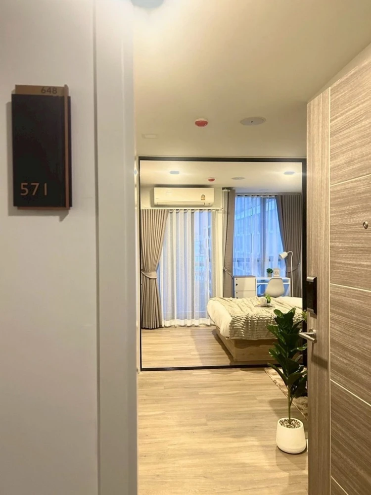 For rent!! Condo Atmoz Ratchada-Huai Khwang, 5th floor, Building C, beautiful room, ready to move in, good price, hurry to book now!!