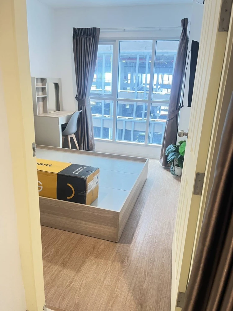 For rent!! Aspire Rama 9 Condo, 5th floor, beautiful room, fully furnished, complete with amenities. Don't miss out!!