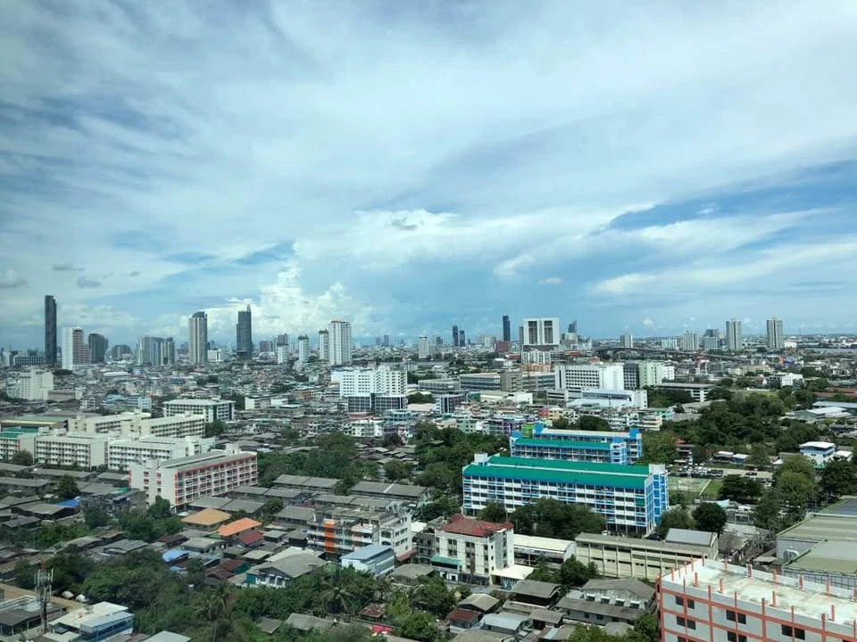 For rent!! Condo Aspire Sathorn-Tha Phra, 24th floor, beautiful view, fully furnished, ready to move in, don't miss it!!