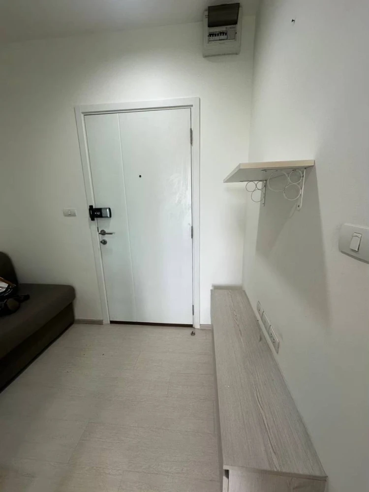 For rent!! Condo Aspire Erawan, 28th floor, Chao Phraya River view, fully furnished, ready to move in, hurry up and reserve now!!