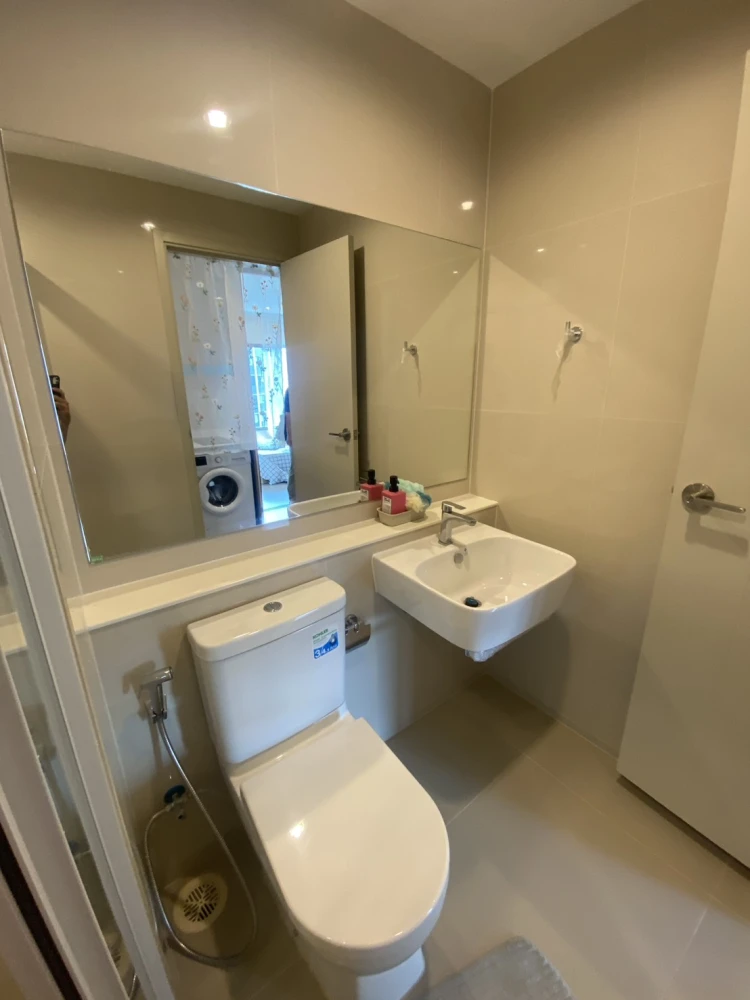 For rent!! Condo Aspire Erawan Prime, 28th floor, Chao Phraya River curve view, beautiful room, ready to move in, don't miss it!!