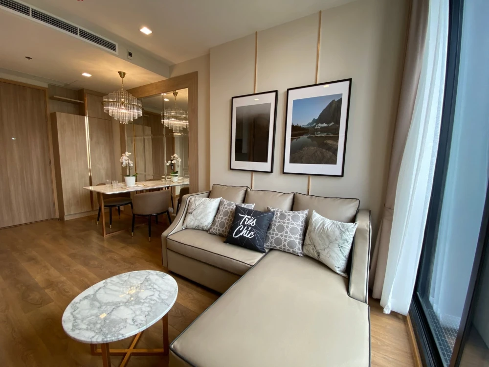 Condo for rent, Noble Bee Sukhumvit 33, nice room, spacious size, comes at a great price, book now.