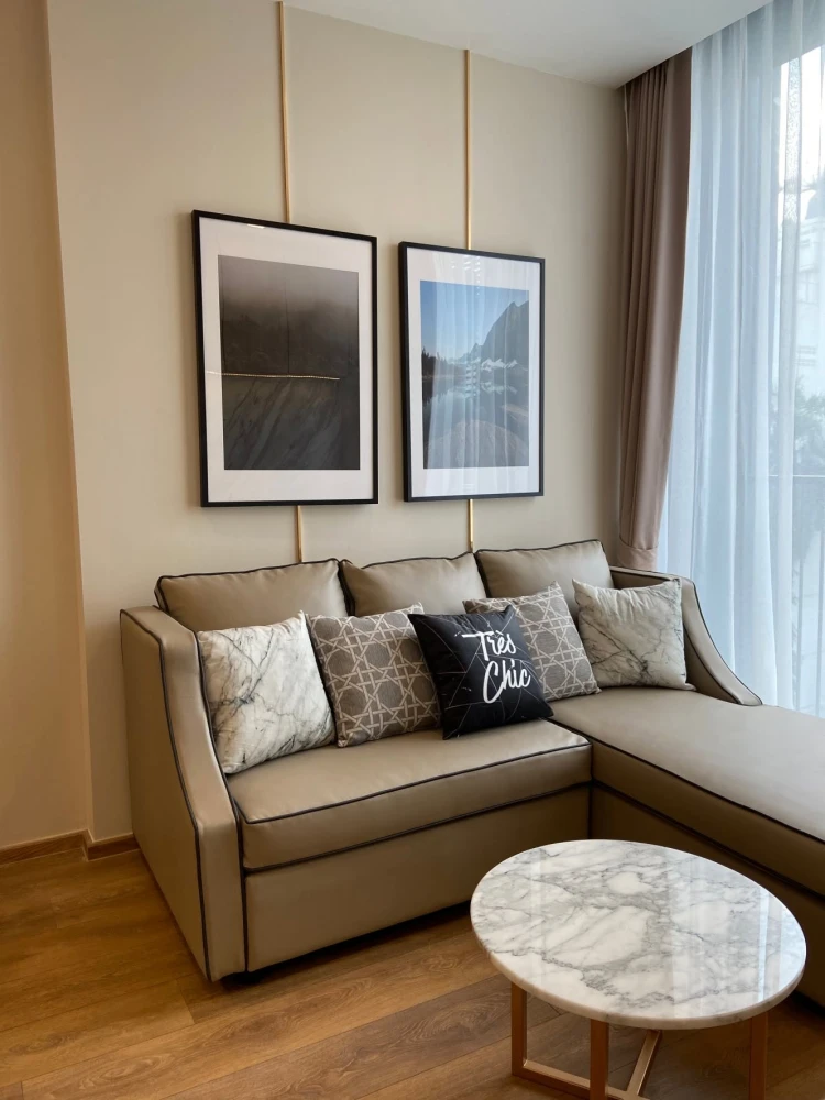 Condo for rent, Noble Bee Sukhumvit 33, nice room, spacious size, comes at a great price, book now.