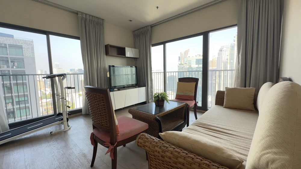 For rent!! Condo Noble Remix Sukhumvit 36, 24th floor, good location condo, convenient transportation, don't miss it, book now!!