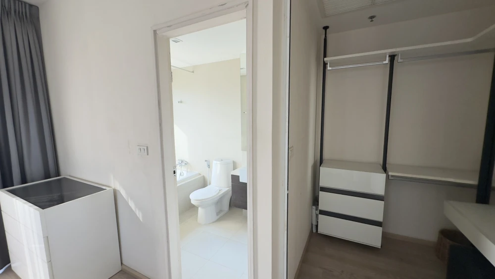 For rent!! Condo Noble Remix Sukhumvit 36, 24th floor, good location condo, convenient transportation, don't miss it, book now!!