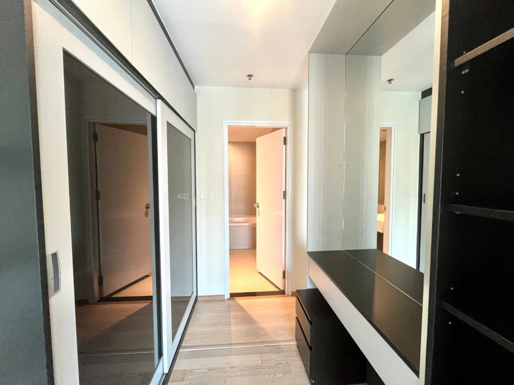 ให้เช่า!! คอนโด โนเบิล รีมิกซ์ สุขุมวิท 36 ชั้น 28 ห้องสวย renovate ใหม่ เฟอร์นิเจอร์ครบ พร้อมอยู่ ห้ามพลาด!!