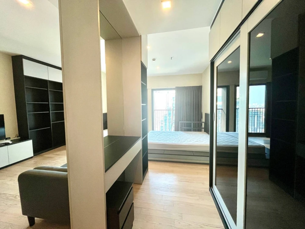 ให้เช่า!! คอนโด โนเบิล รีมิกซ์ สุขุมวิท 36 ชั้น 28 ห้องสวย renovate ใหม่ เฟอร์นิเจอร์ครบ พร้อมอยู่ ห้ามพลาด!!