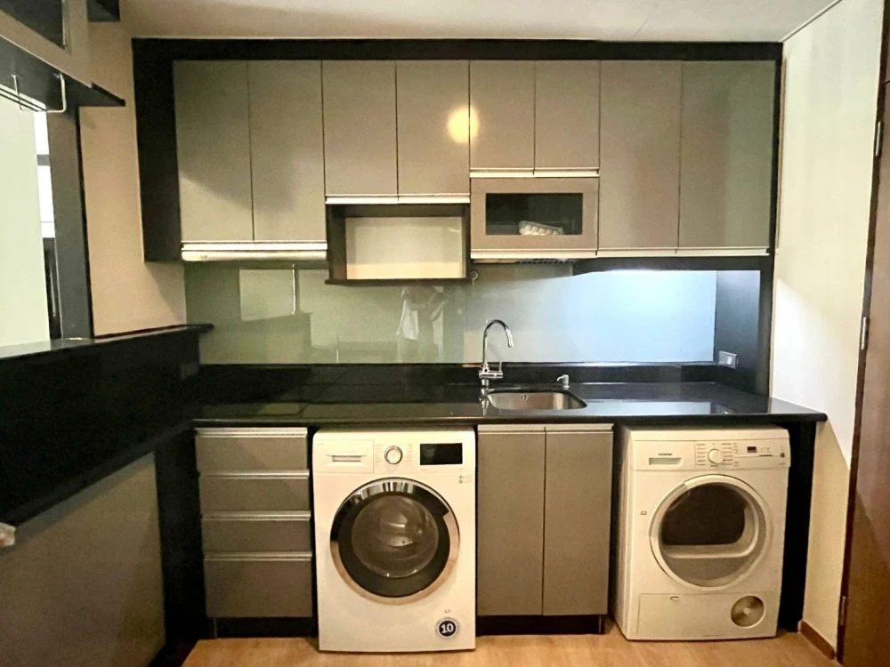 ให้เช่า!! คอนโด โนเบิล รีมิกซ์ สุขุมวิท 36 ชั้น 28 ห้องสวย renovate ใหม่ เฟอร์นิเจอร์ครบ พร้อมอยู่ ห้ามพลาด!!