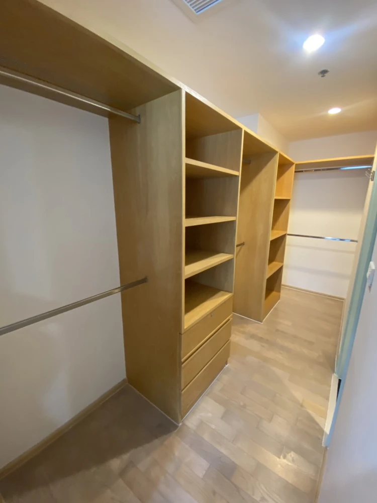 Condo for rent, Noble Remix Sukhumvit 36, complete with furniture and electrical appliances. Book now.