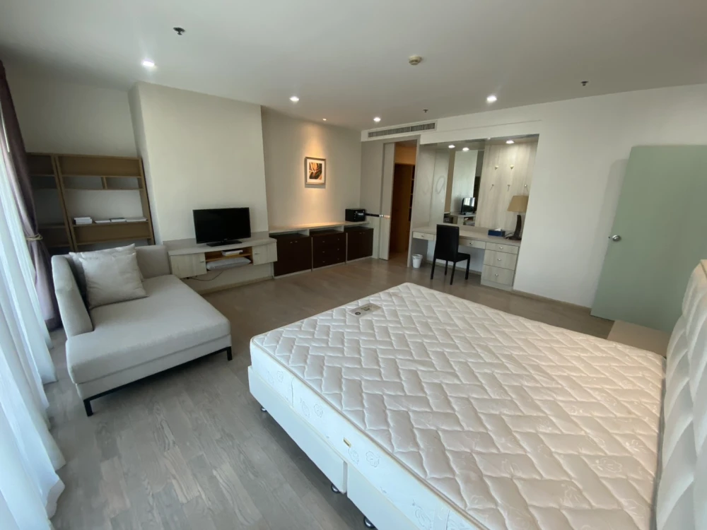 Condo for rent, Noble Remix Sukhumvit 36, complete with furniture and electrical appliances. Book now.