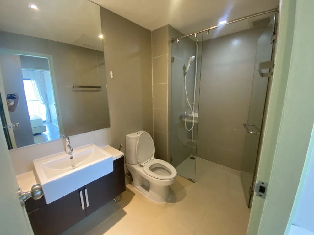 Condo for rent, Noble Remix Sukhumvit 36, complete with furniture and electrical appliances. Book now.