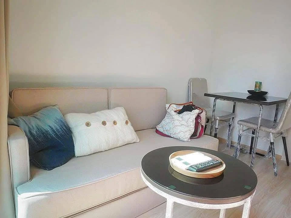 For rent!! Condo Noble Revolve Ratchada 2, room number 42/444, fully furnished, ready to move in, don't miss this price!!