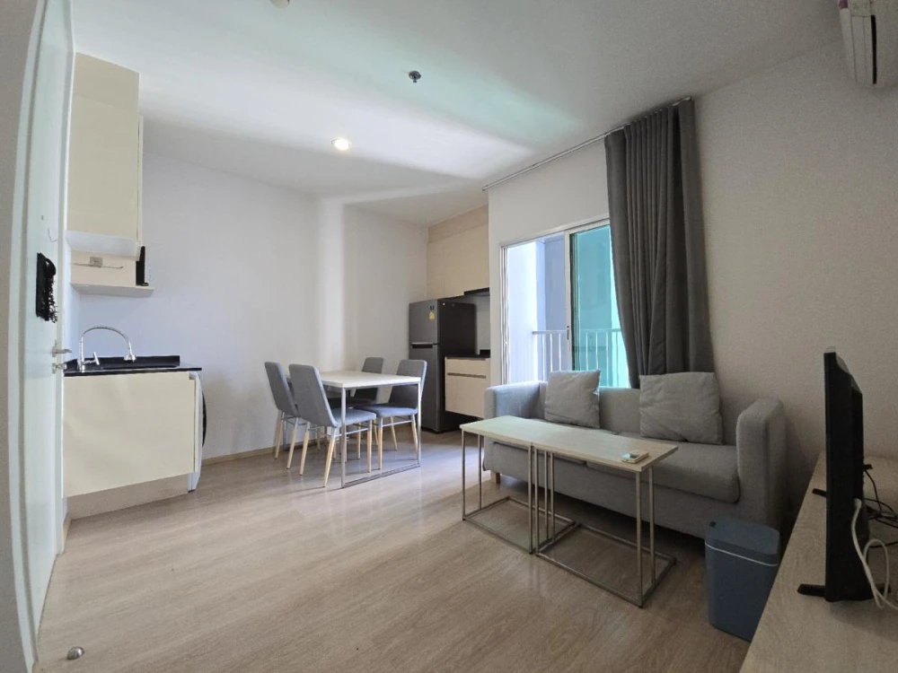 For rent!! Condo Noble Revolve Ratchada, 33rd floor, beautiful room, full facilities, hurry to book now!!