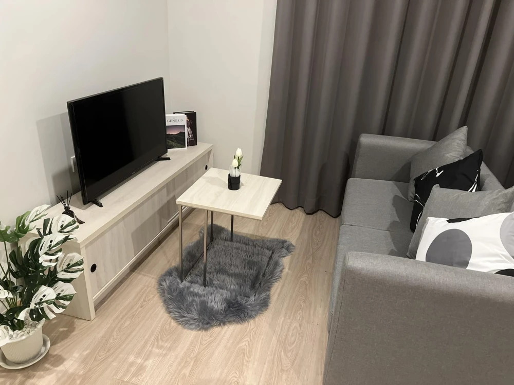 Condo for rent, Noble Revolve Ratchada, high floor, high view, fully furnished. Complete electrical appliances. Don't wait.