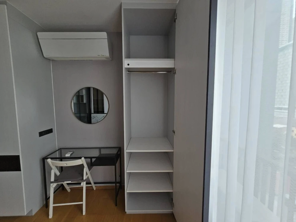 For rent!! Condo Noble Revo Silom, 9th floor, luxury condo, prime location, convenient transportation, hurry up and book now!!