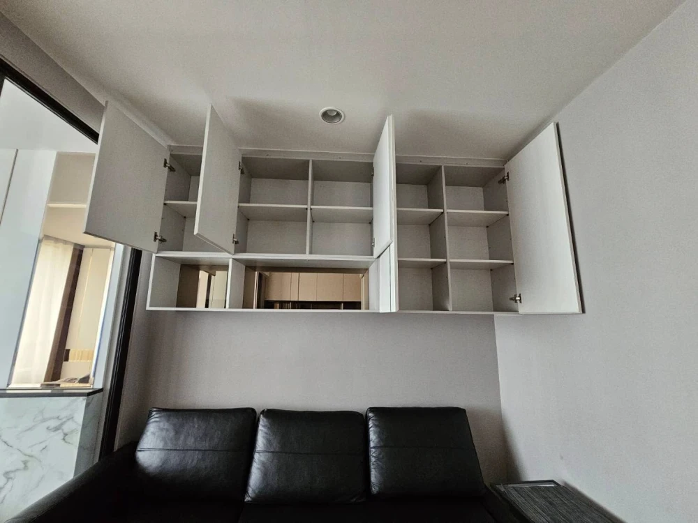 For rent!! Condo Noble Revo Silom, 9th floor, luxury condo, prime location, convenient transportation, hurry up and book now!!
