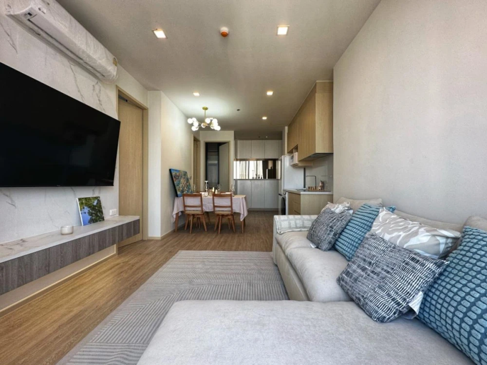 For rent!! Condo Noble State 39, 30th floor, luxury condo in the heart of the city, ready to move in, hurry up and book now!!