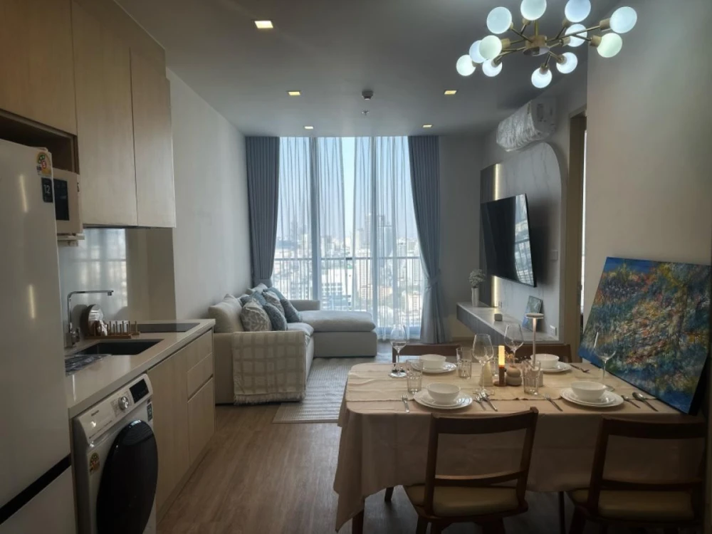 For rent!! Condo Noble State 39, 30th floor, luxury condo in the heart of the city, ready to move in, hurry up and book now!!