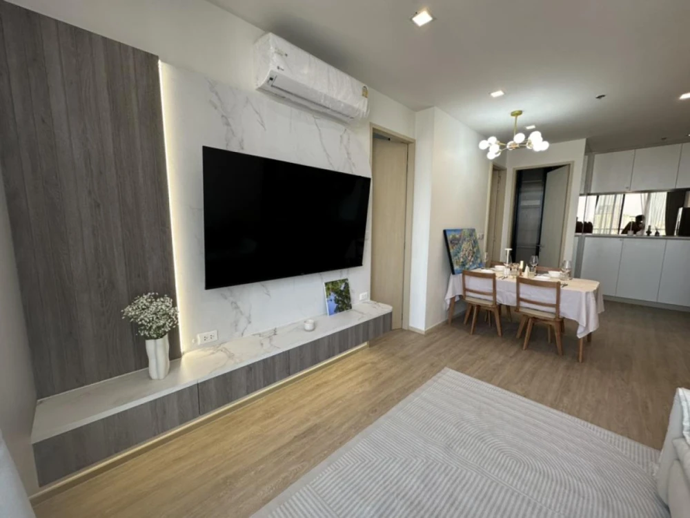 For rent!! Condo Noble State 39, 30th floor, luxury condo in the heart of the city, ready to move in, hurry up and book now!!