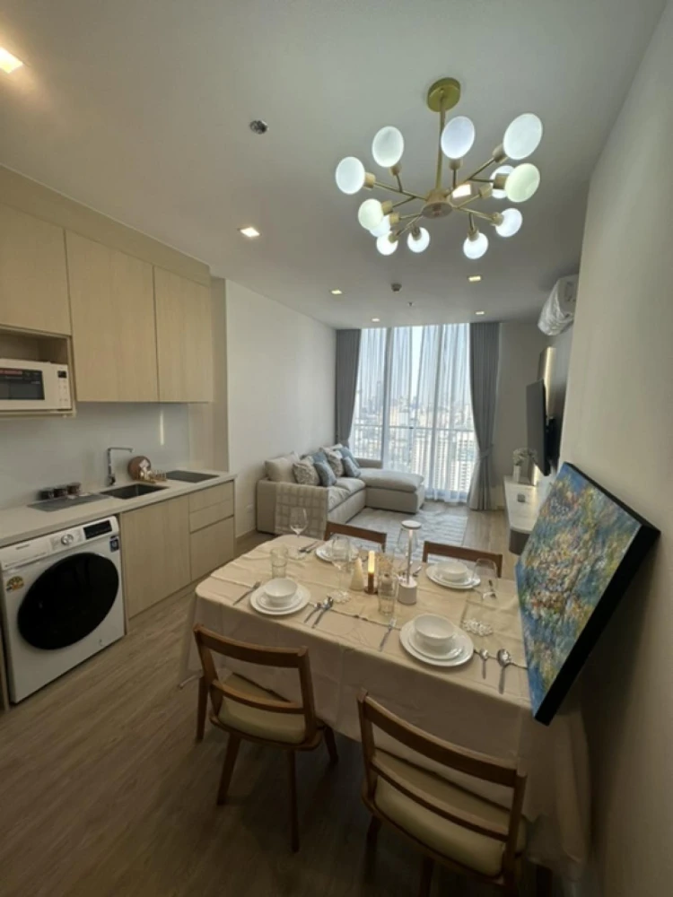 For rent!! Condo Noble State 39, 30th floor, luxury condo in the heart of the city, ready to move in, hurry up and book now!!