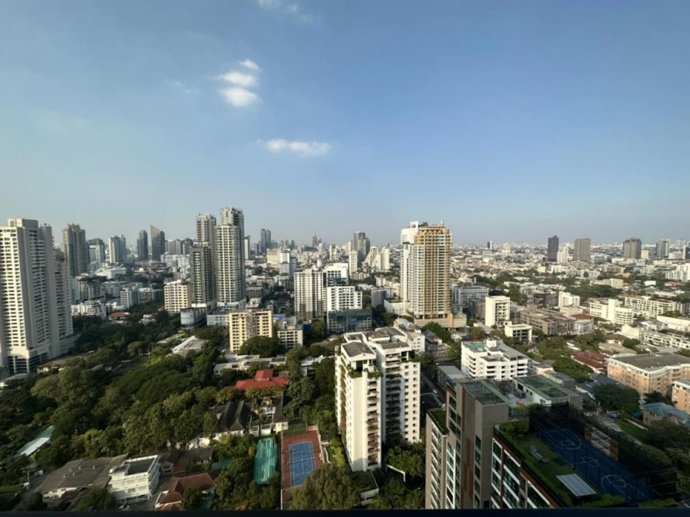 For rent!! Condo Noble State 39, 30th floor, luxury condo in the heart of the city, ready to move in, hurry up and book now!!