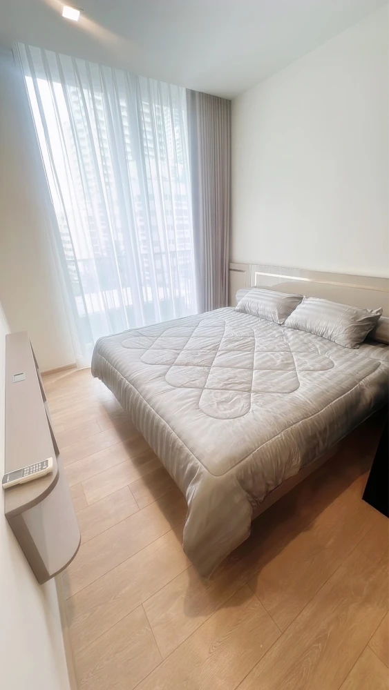 For rent!! Condo Noble Around Sukhumvit 33, 5th floor, beautiful room, good location, good price, convenient transportation, don't miss it!!