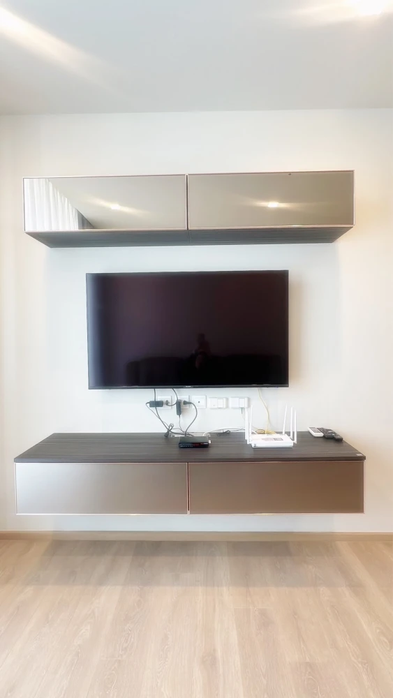 For rent!! Condo Noble Around Sukhumvit 33, 5th floor, beautiful room, good location, good price, convenient transportation, don't miss it!!