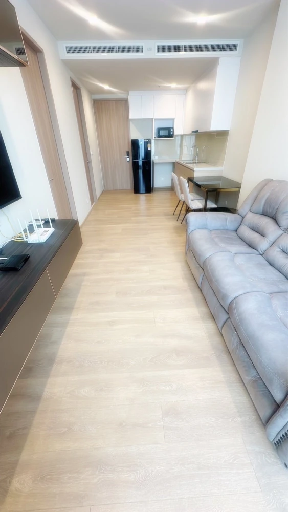 For rent!! Condo Noble Around Sukhumvit 33, 5th floor, beautiful room, good location, good price, convenient transportation, don't miss it!!