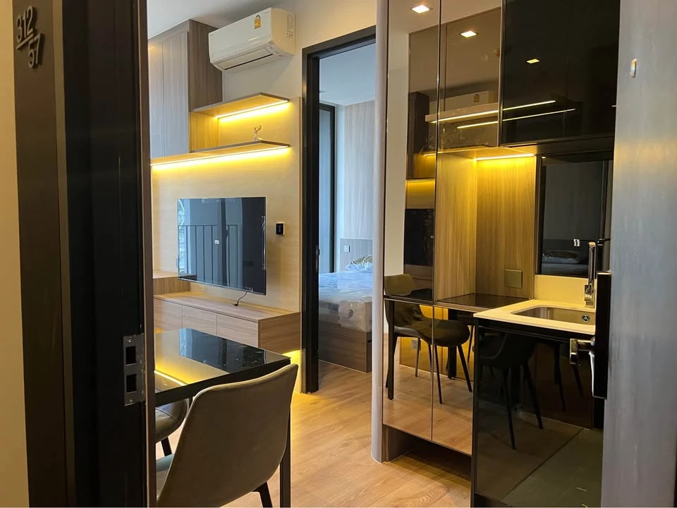 For Rent – Noble Around Ari