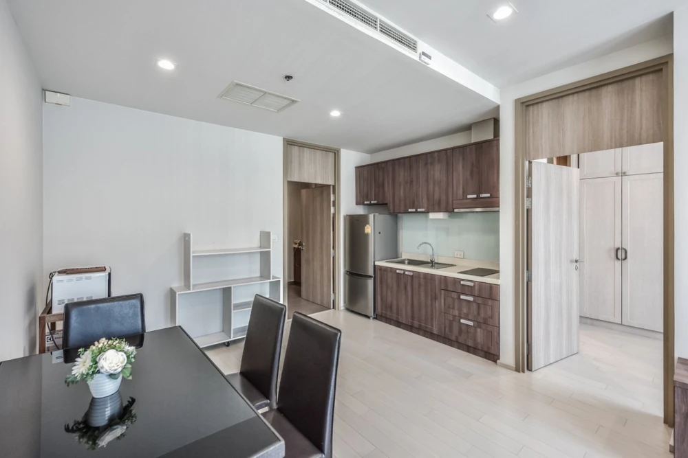 For rent!! Condo Noble Ploenchit, 12th floor, luxury condo, beautiful room, fully furnished, ready to move in, don't miss it!!
