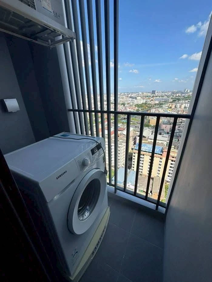 Condo for rent, Modiz Rhyme Ramkhamhaeng. Great room, great price! Book now!!